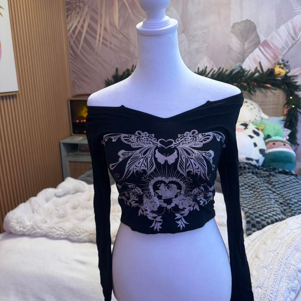 Unbranded Women's Black Shirt